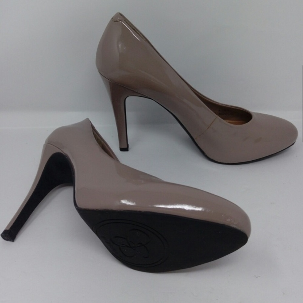 Jessica Simpson  Marya Tan Patent Pumps Sz.9.5B